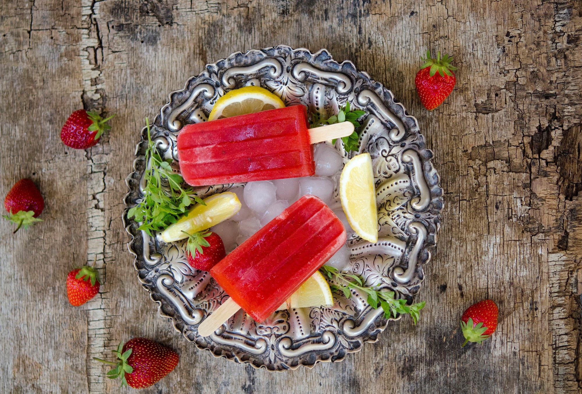 strawberry lemon popsicles