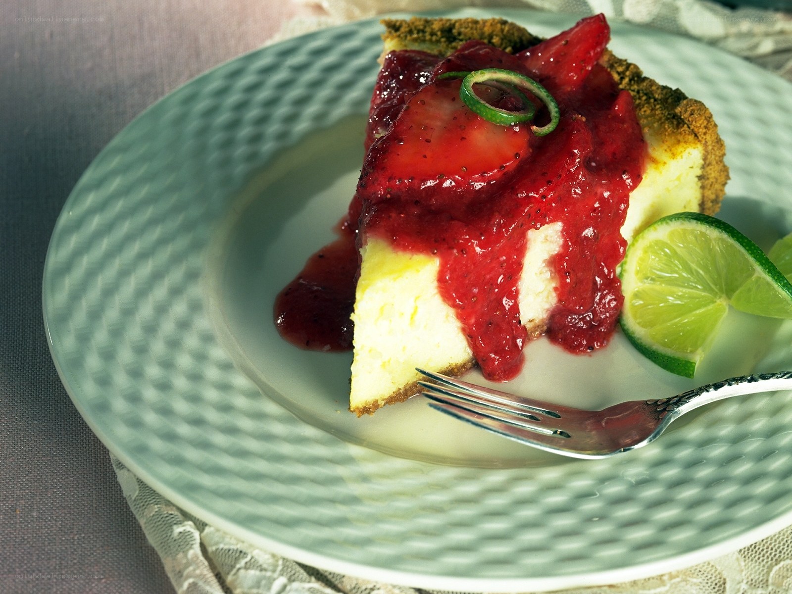 strawberry lime cheesecake slice