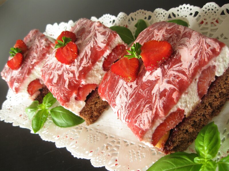 strawberry marble cake slices
