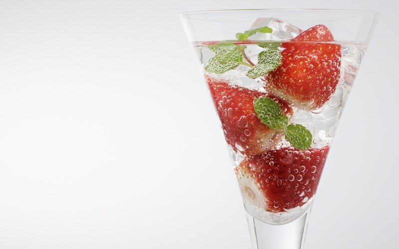 strawberry mint cocktail