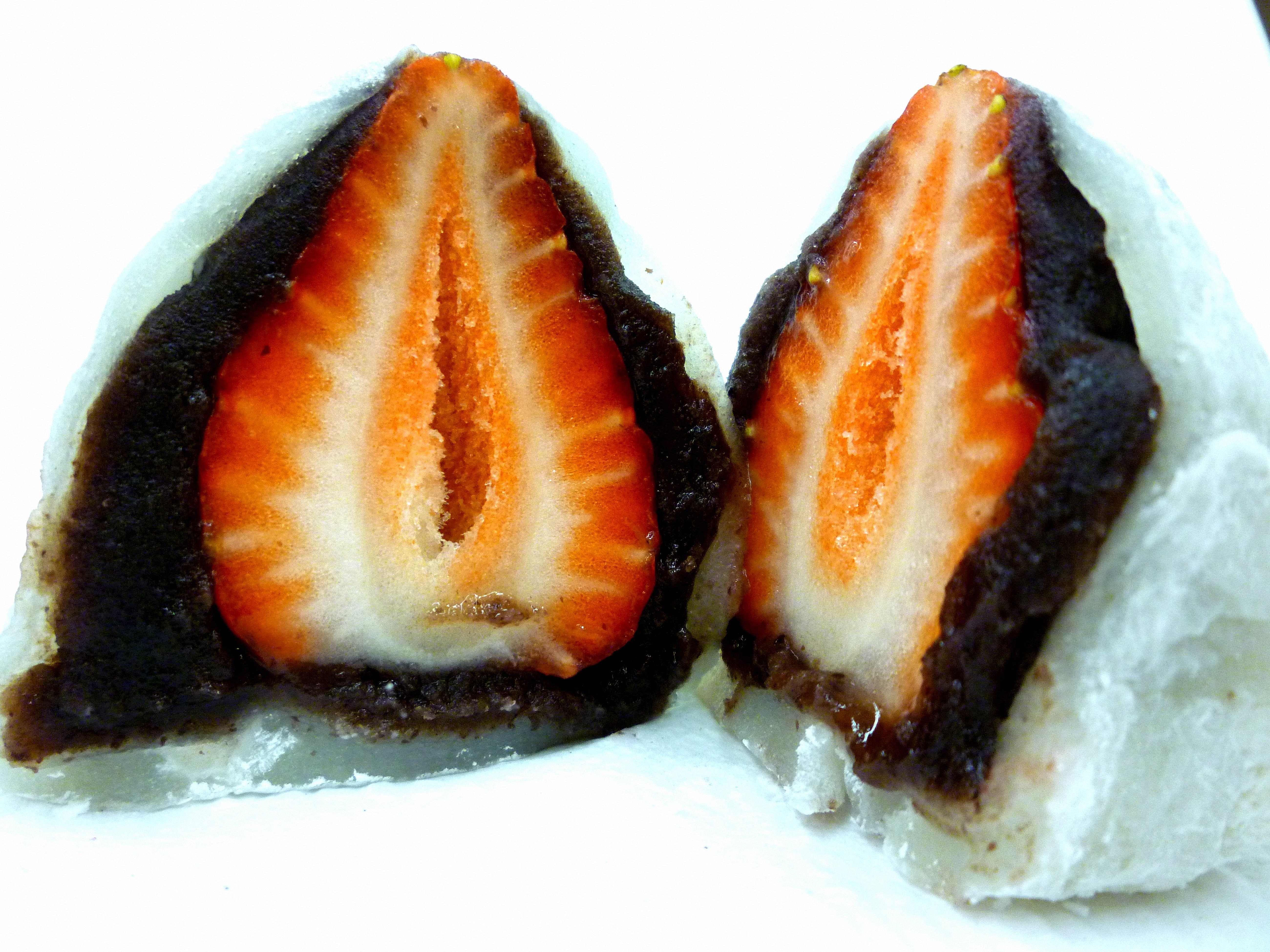 strawberry mochi dessert
