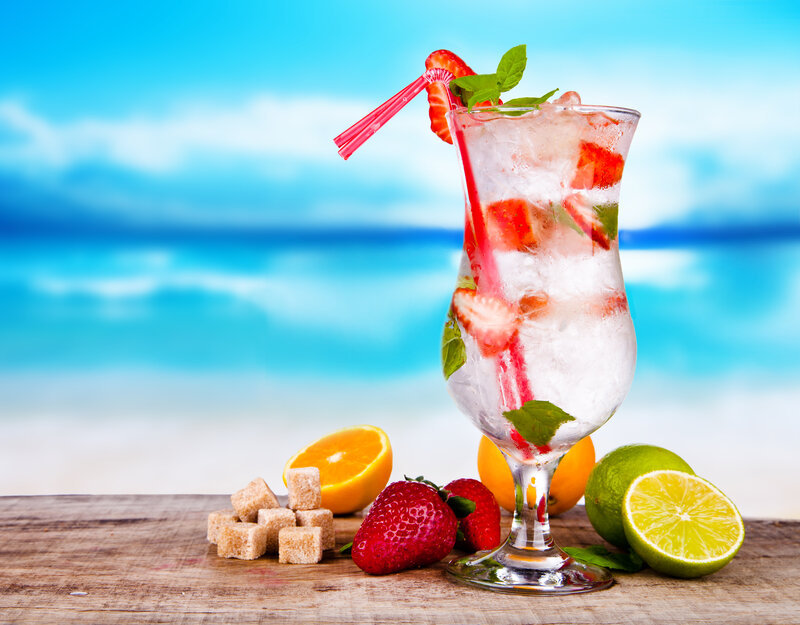 Strawberry Mojito Cocktail — Blue