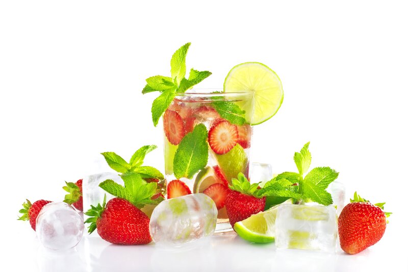 strawberry mojito drink
