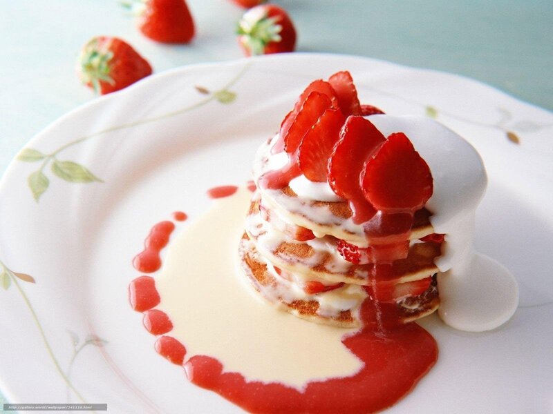 strawberry pancake stack