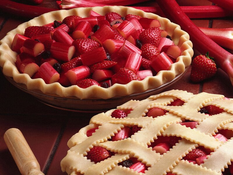 Strawberry Rhubarb Pie — Red, Appetizing