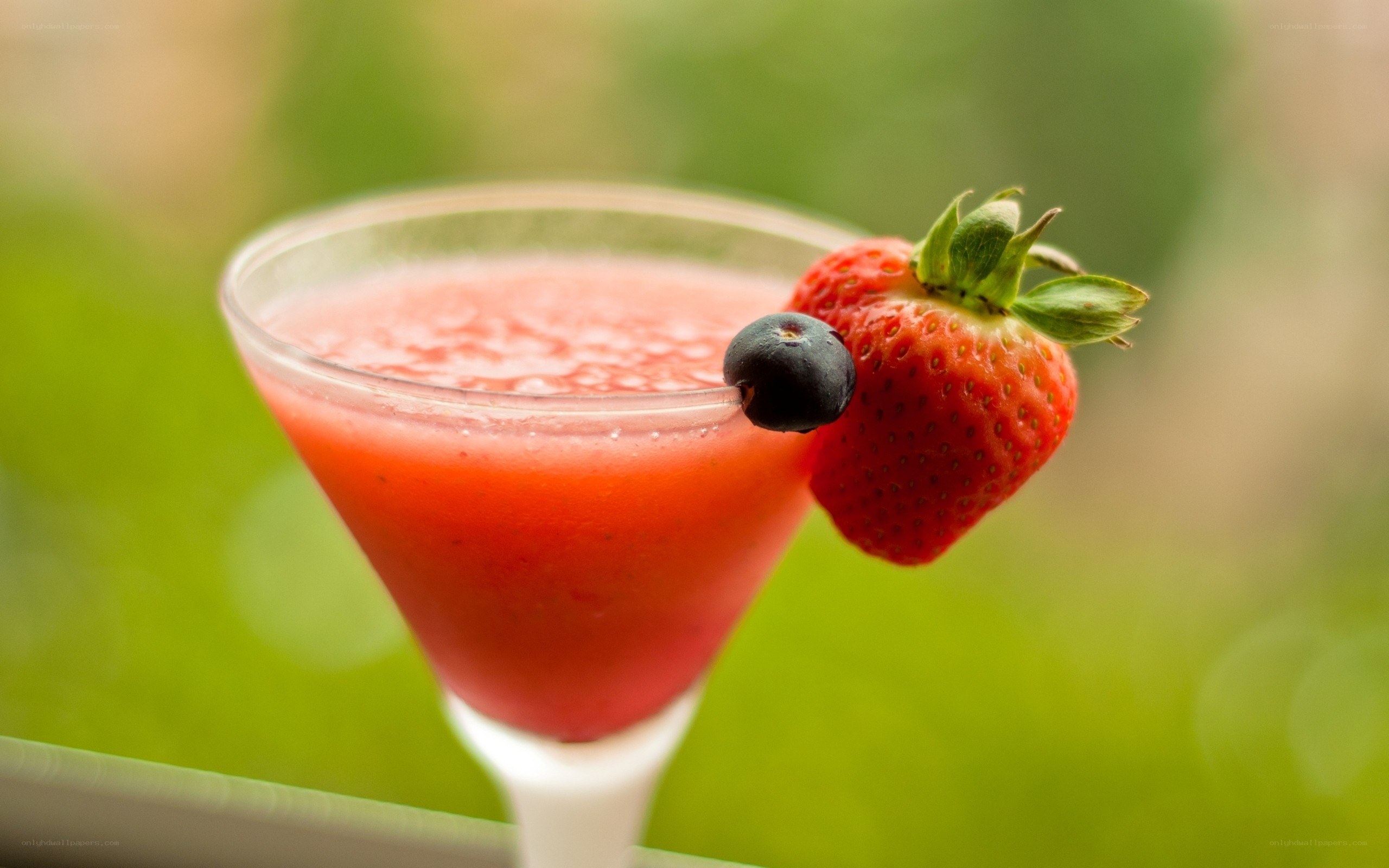 strawberry smoothie with fruit