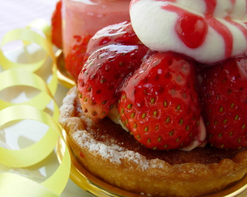 Strawberry Tart Dessert — Red