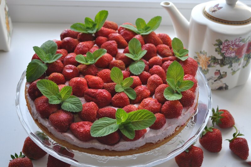 Strawberry Tart on Cake Stand