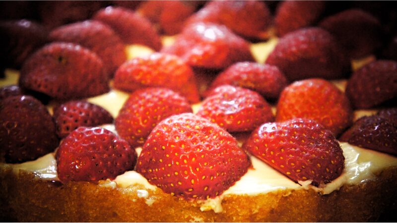 Strawberry Tart — Red