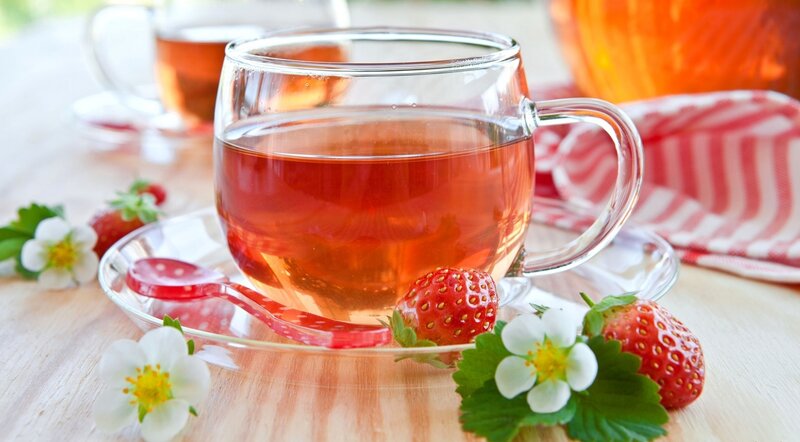 Strawberry Tea in Glass Cup — Red, Calm
