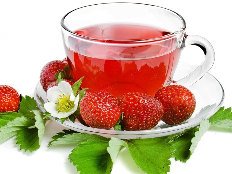 Strawberry Tea in Glass Cup — Red