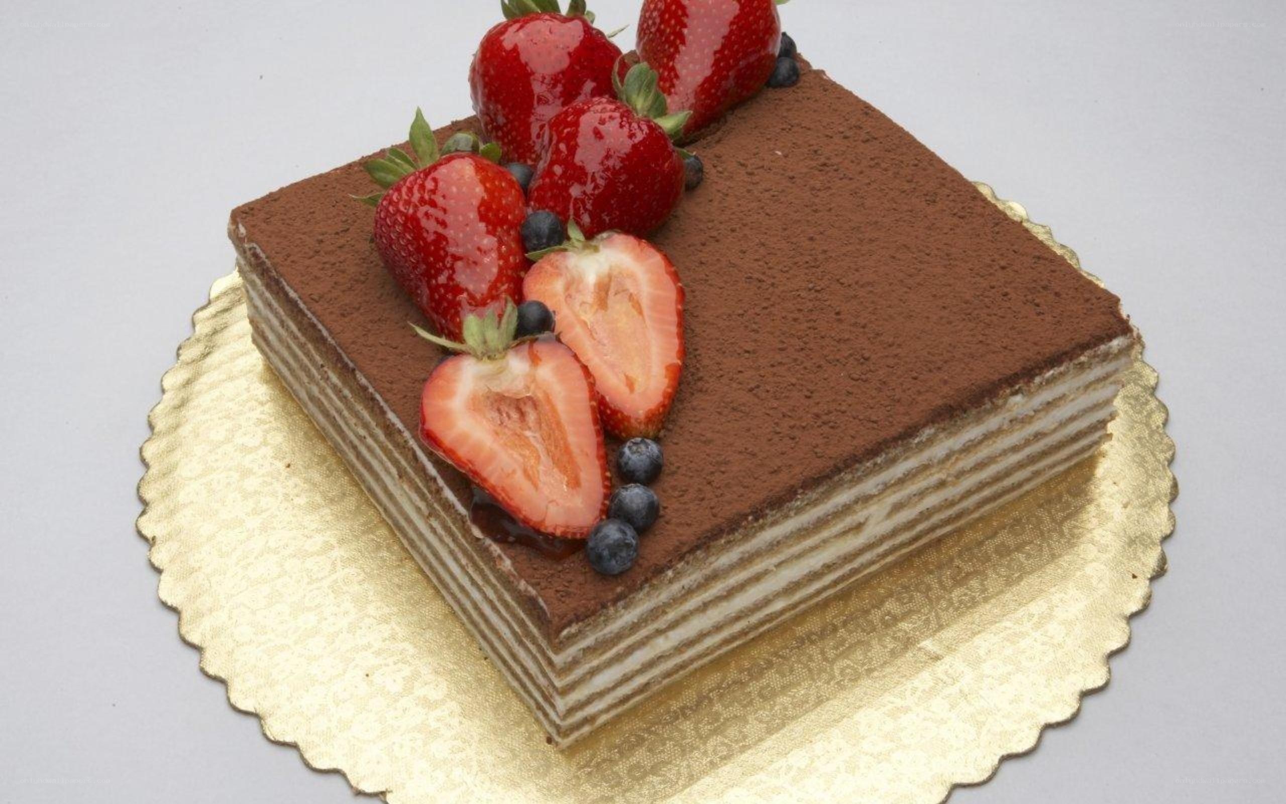 Strawberry-topped tiramisu cake