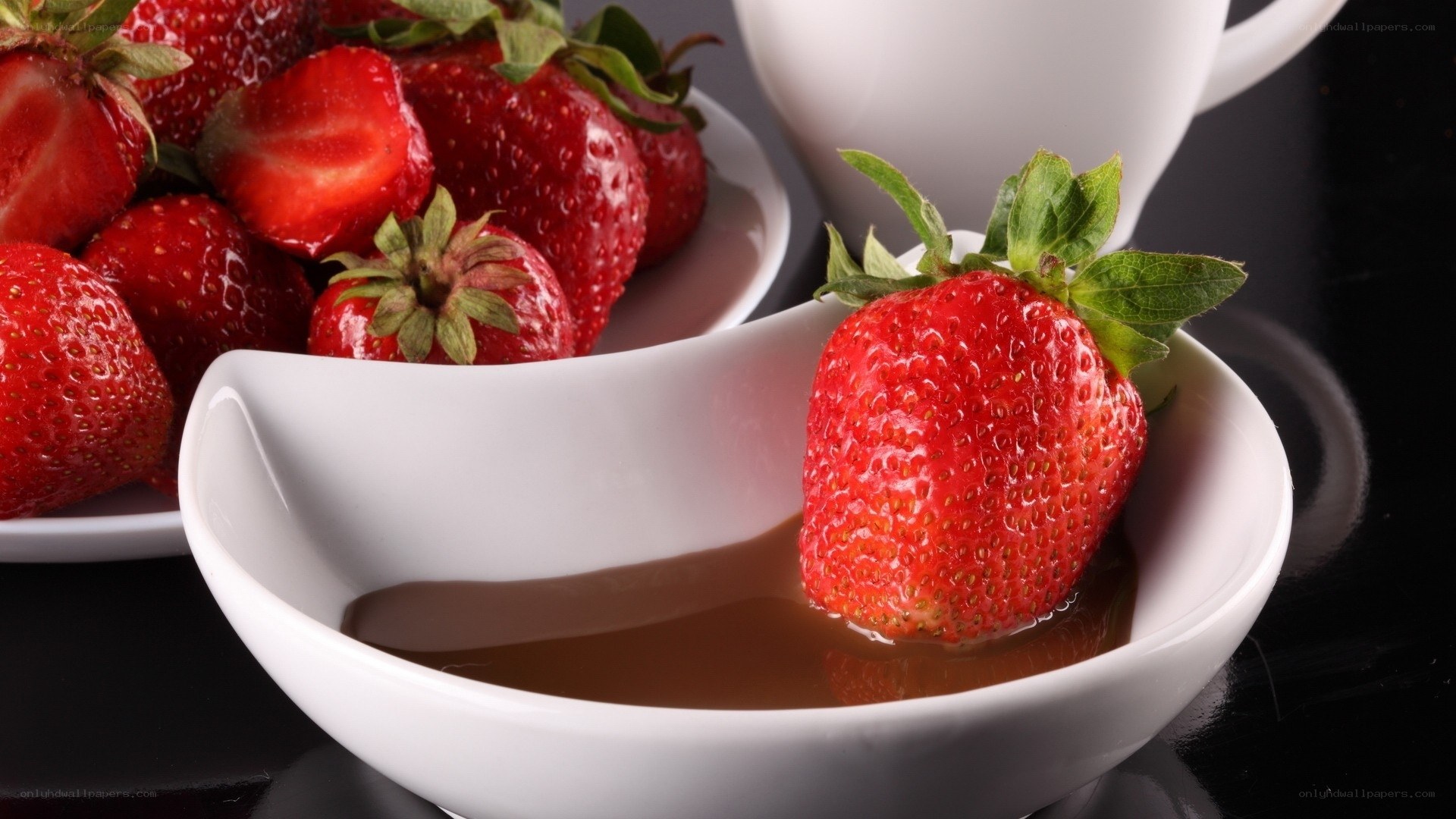 Strawberry with chocolate dip