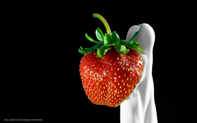strawberry with milk splash
