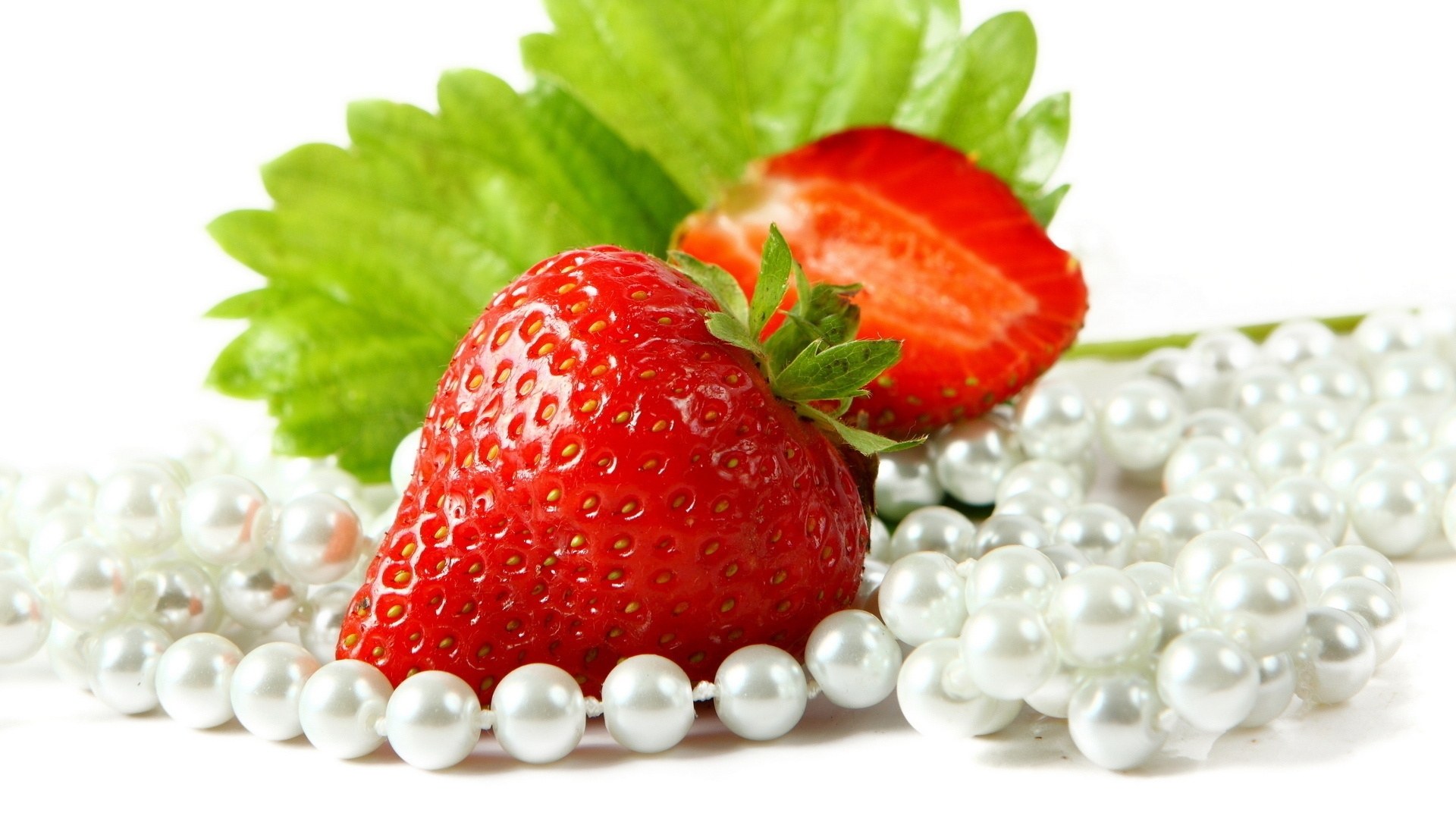 strawberry with pearls