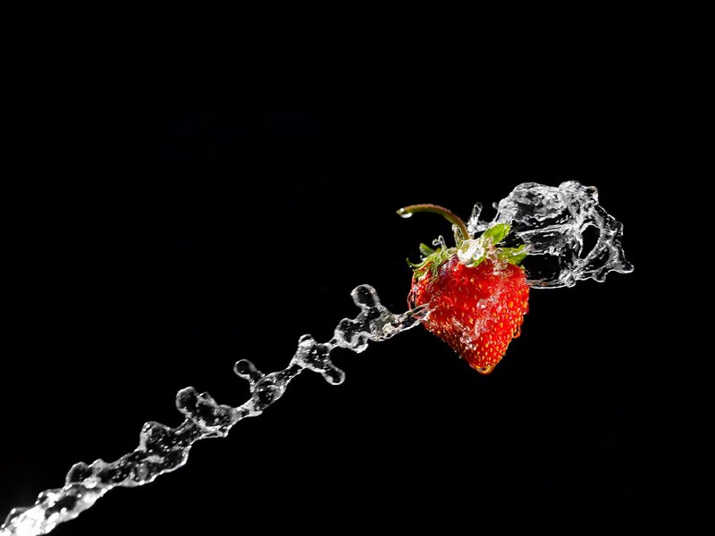 Strawberry with Water Splash — Red, Dramatic, Photograph, Stem