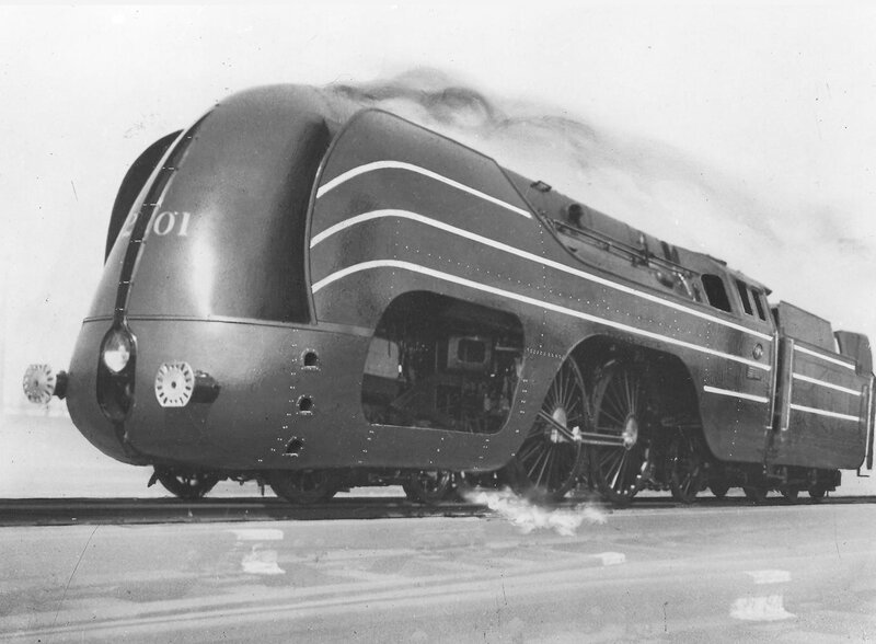 Streamlined steam locomotive