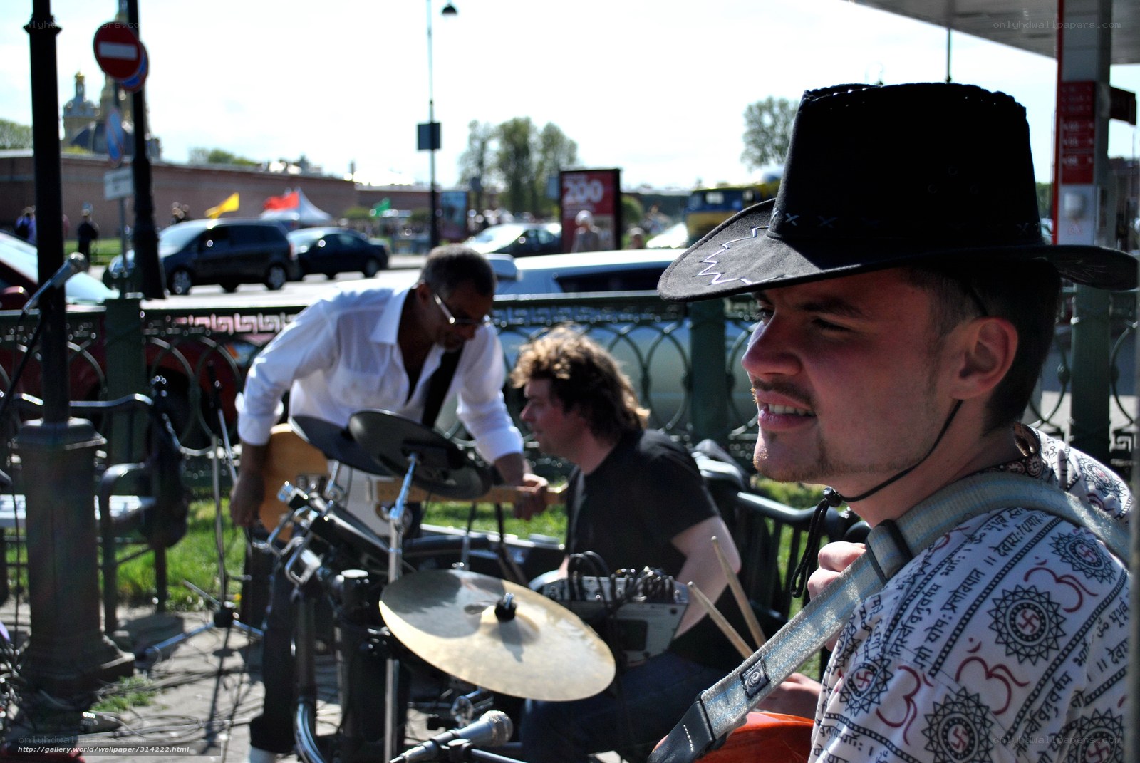 Street musicians performing