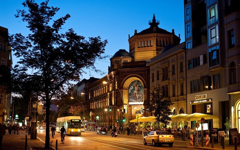 Street Scene at Dusk — Blue