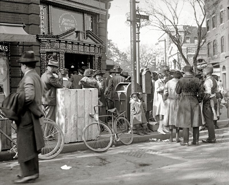 Street scene at Kodak store