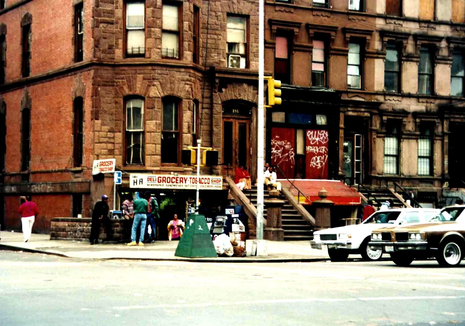 Street scene with grocery store