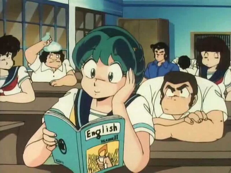 Student reading English book