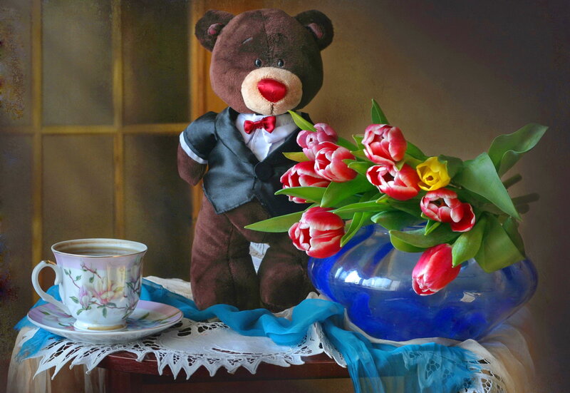 Stuffed Bear with Flowers — Brown