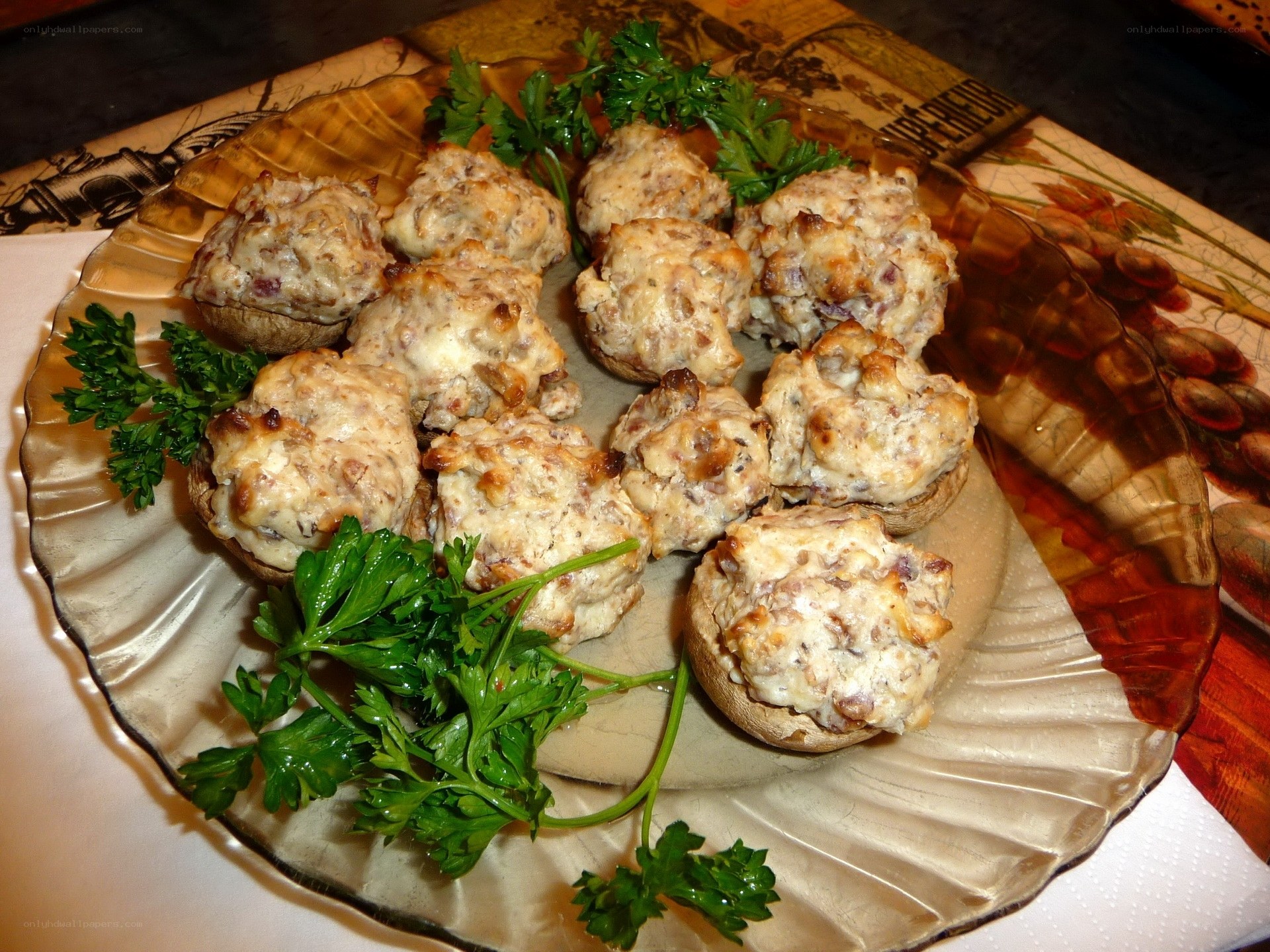 Stuffed mushrooms with parsley