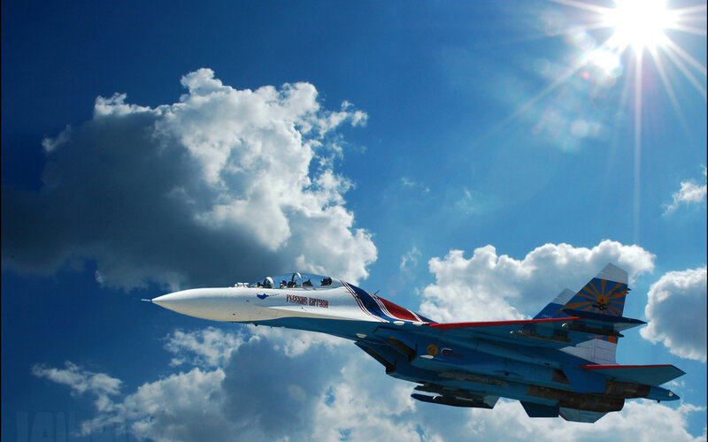 Su-27 Fighter Jet — Blue, Dramatic