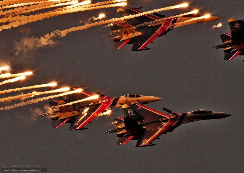 Su-27 Fighter Jets — Gray