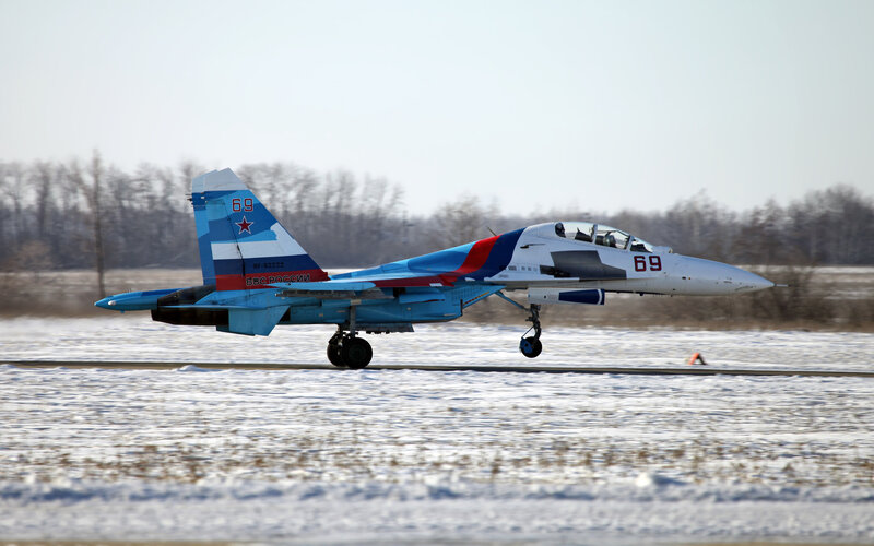 Su-30 Fighter Jet — Blue, Cold