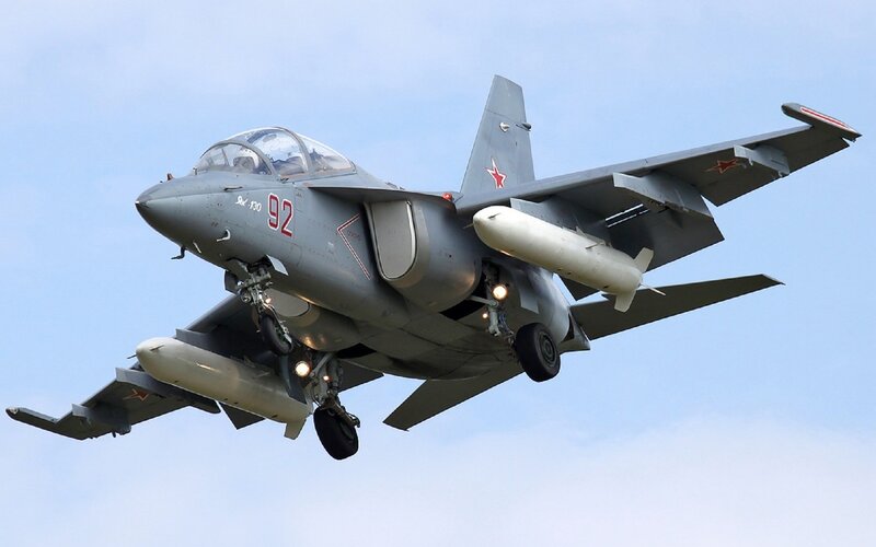 Su-30 Fighter Jet — Gray, Dynamic, Afternoon, Photograph, Aircraft, Missiles