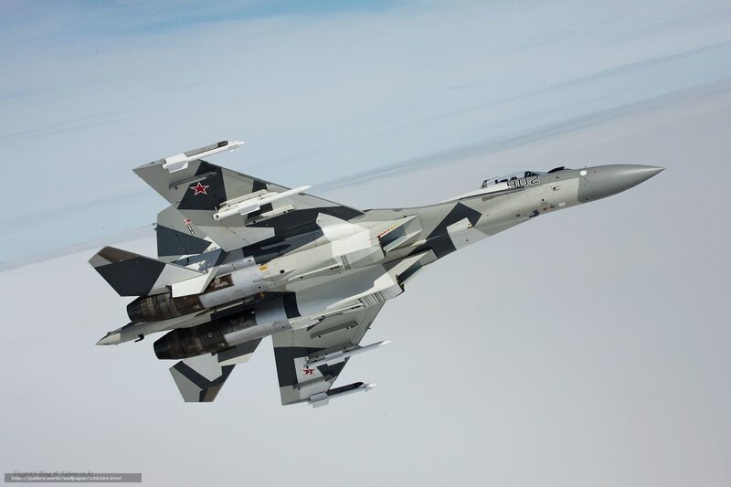 Su-30 Fighter Jet — Gray, Dynamic, Photograph