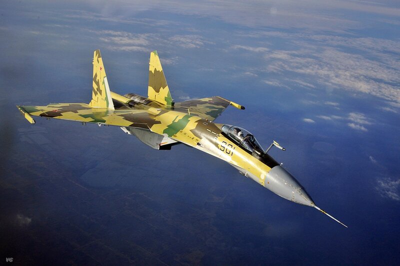 Su-30 fighter jet in flight