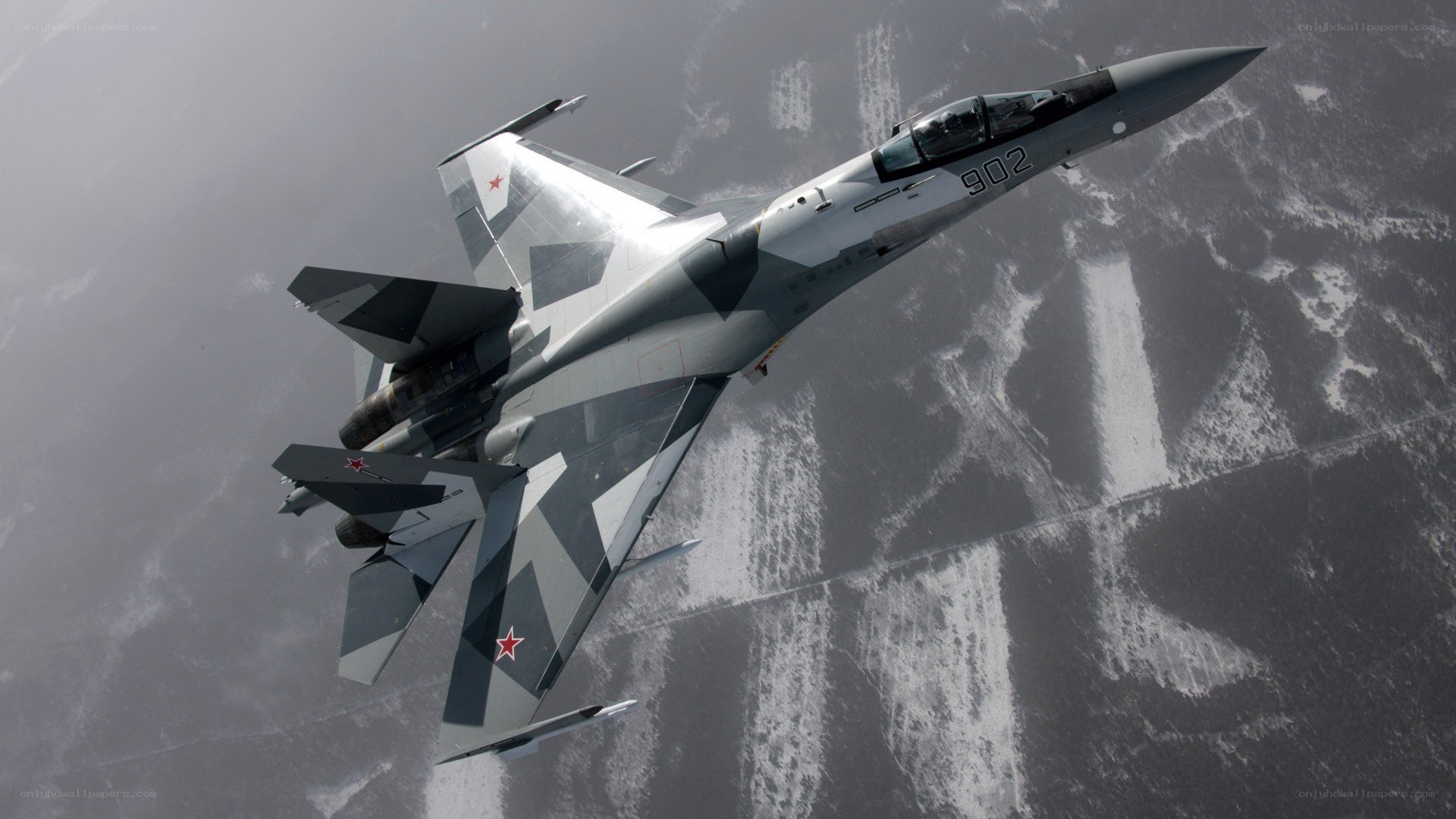 Su-30 fighter jet in flight