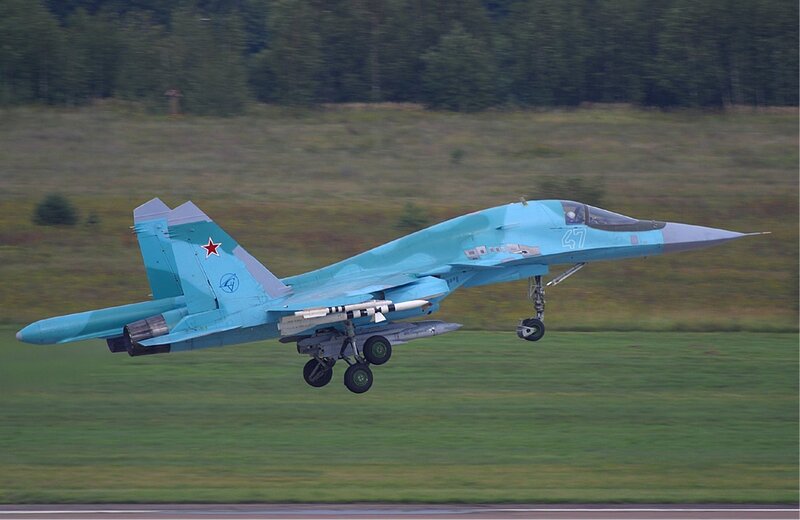 Su-34 Fighter Jet — Blue, Dynamic, Afternoon, Photograph
