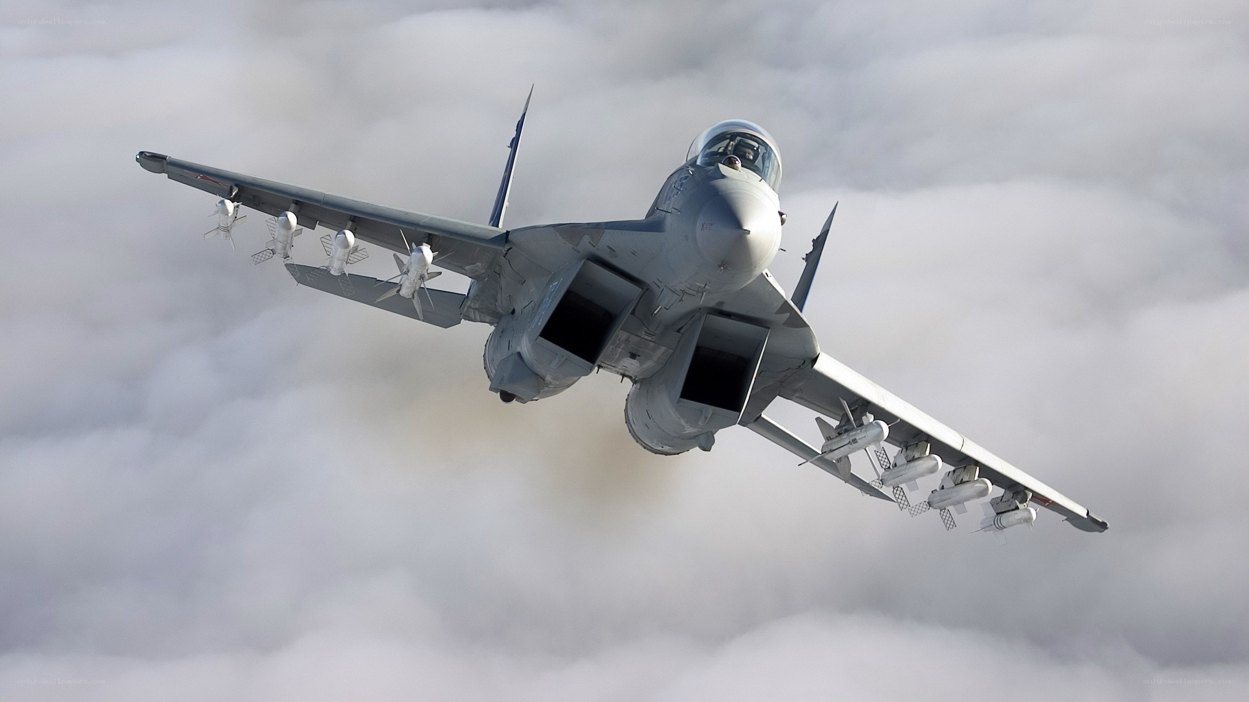 Su-34 fighter jet in flight