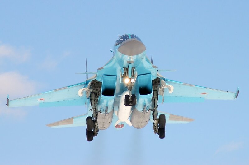 Su-34 fighter jet in flight