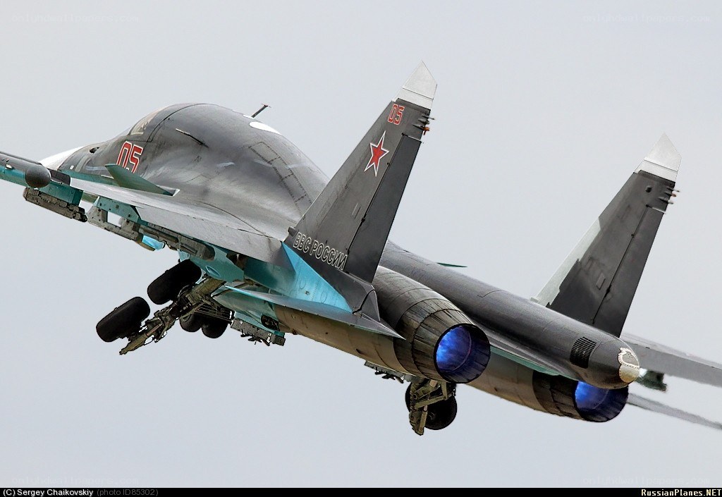 Su-34 fighter jet in flight