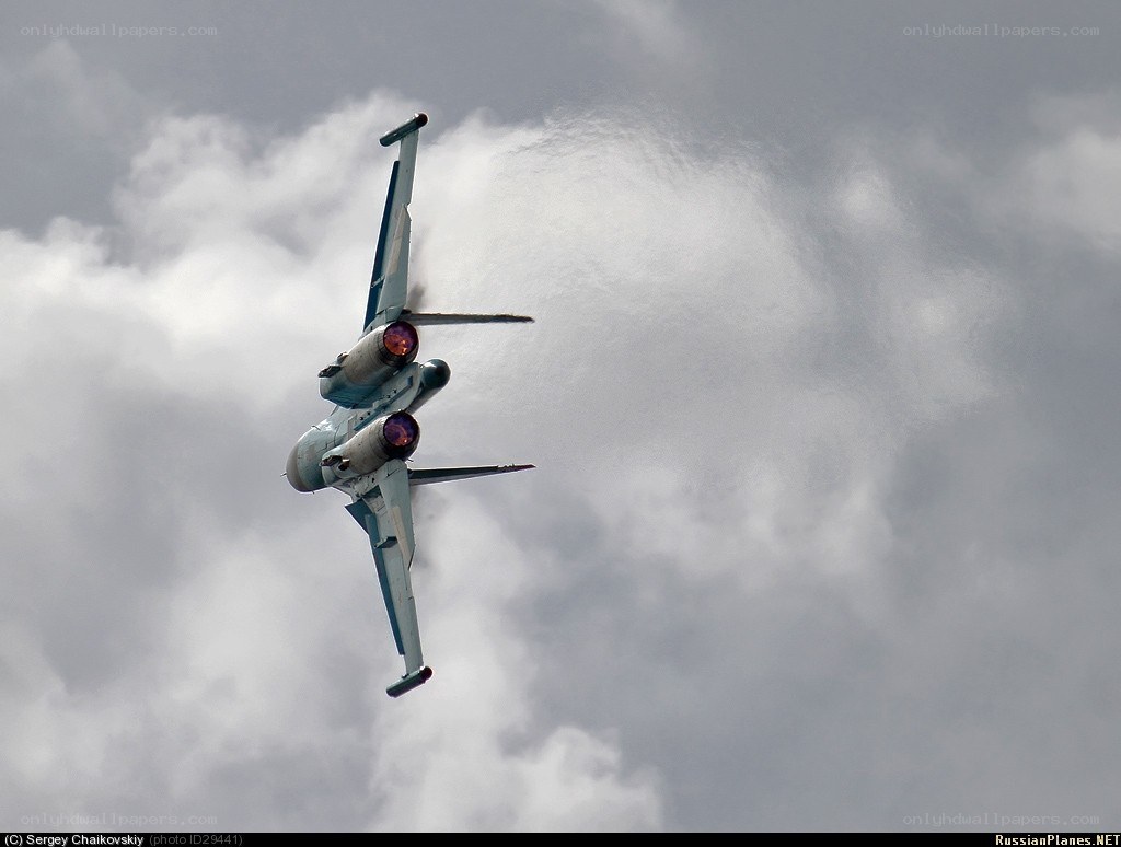 Su-34 fighter jet in flight