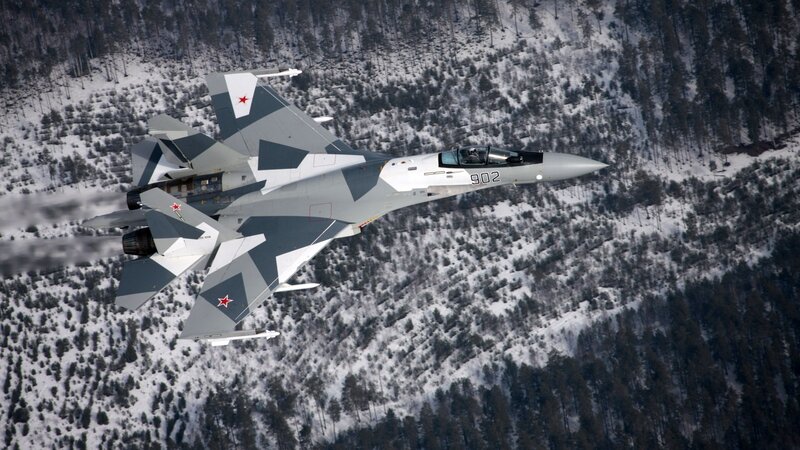 Su-35 Fighter Jet — Gray, Dramatic, Winter, Photograph