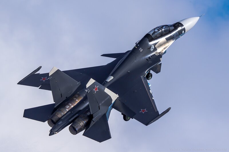 Su-35 Fighter Jet — Gray, Dynamic, Photograph, Aircraft