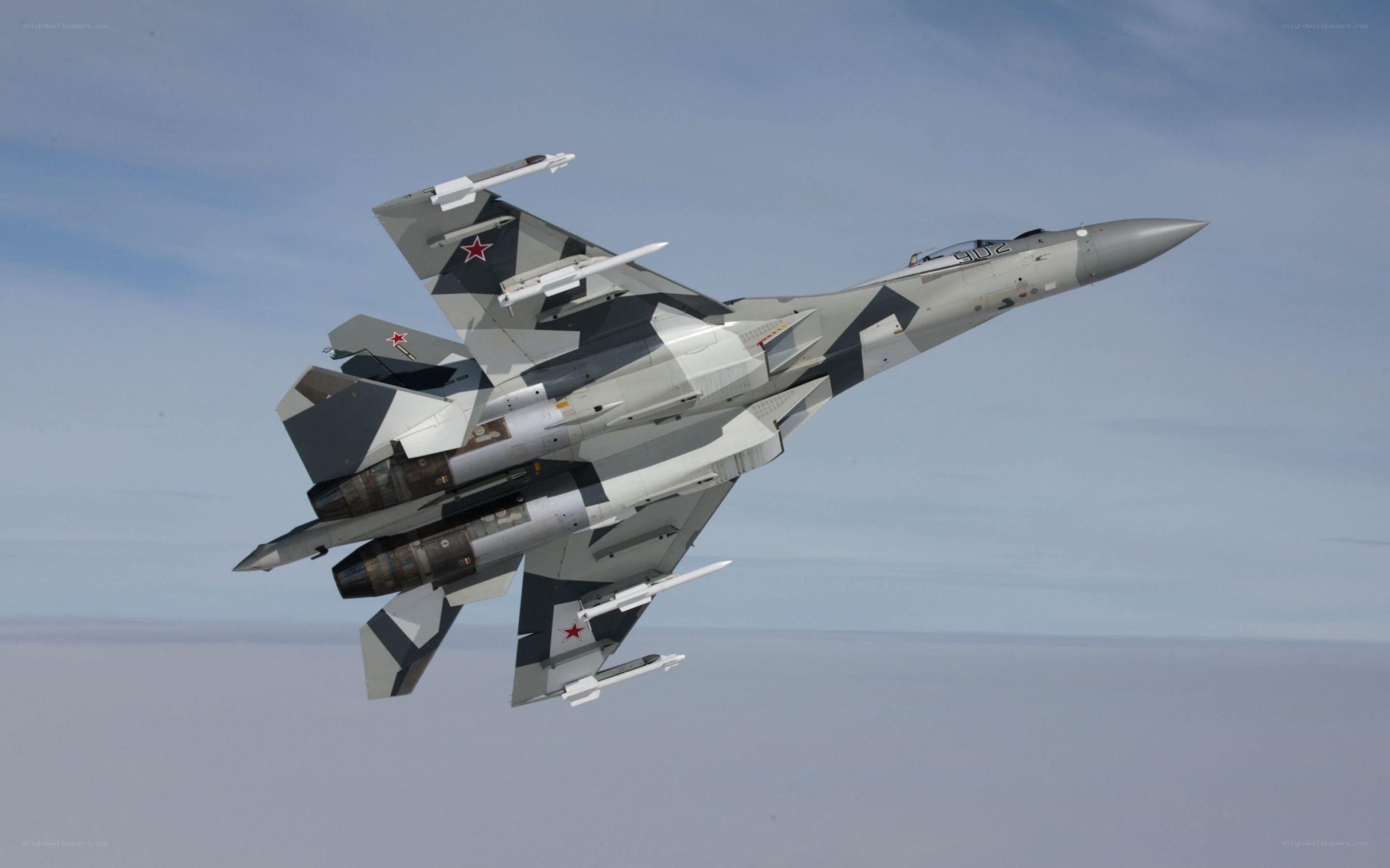 Su-35 fighter jet in flight