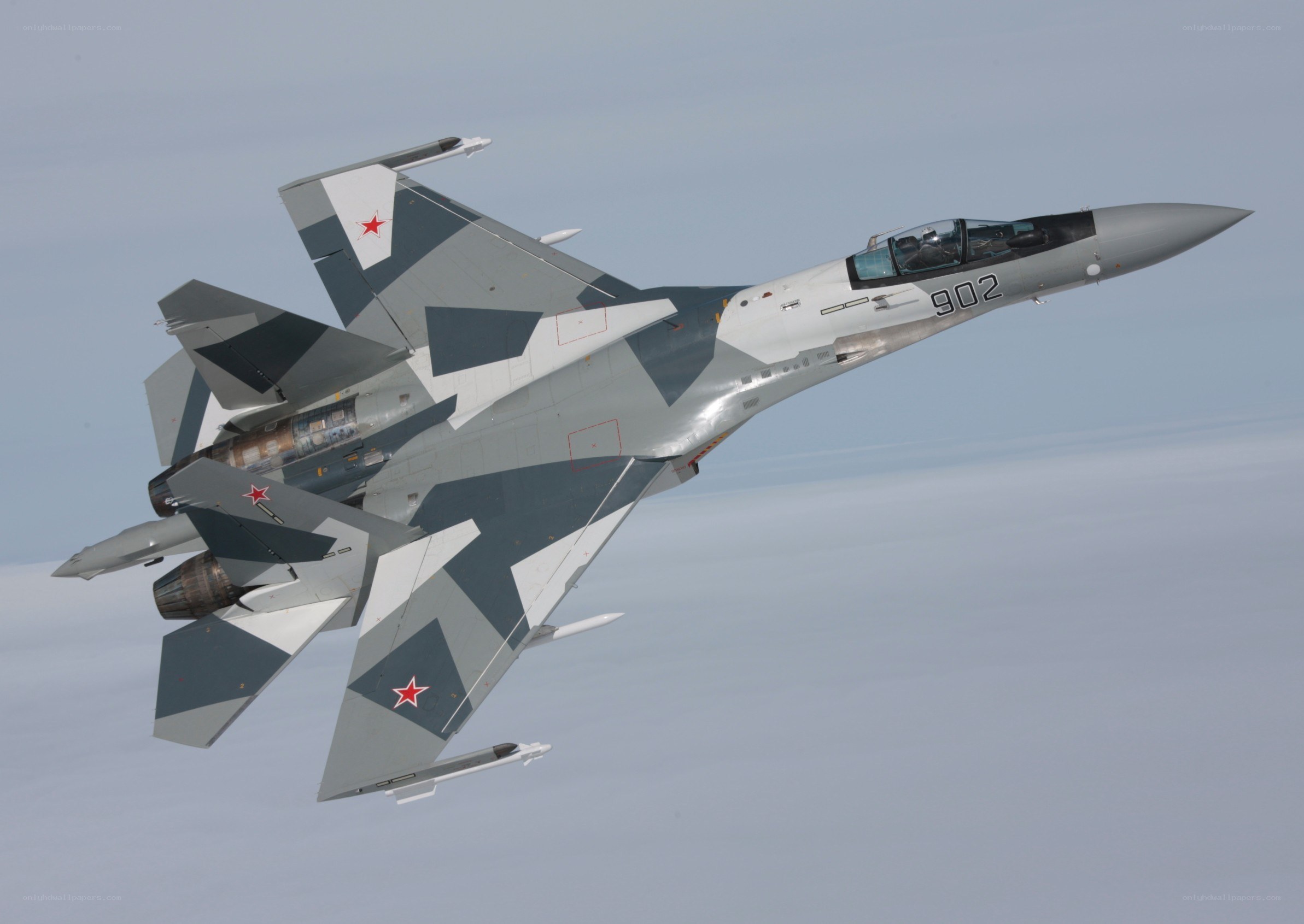 Su-35 fighter jet in flight