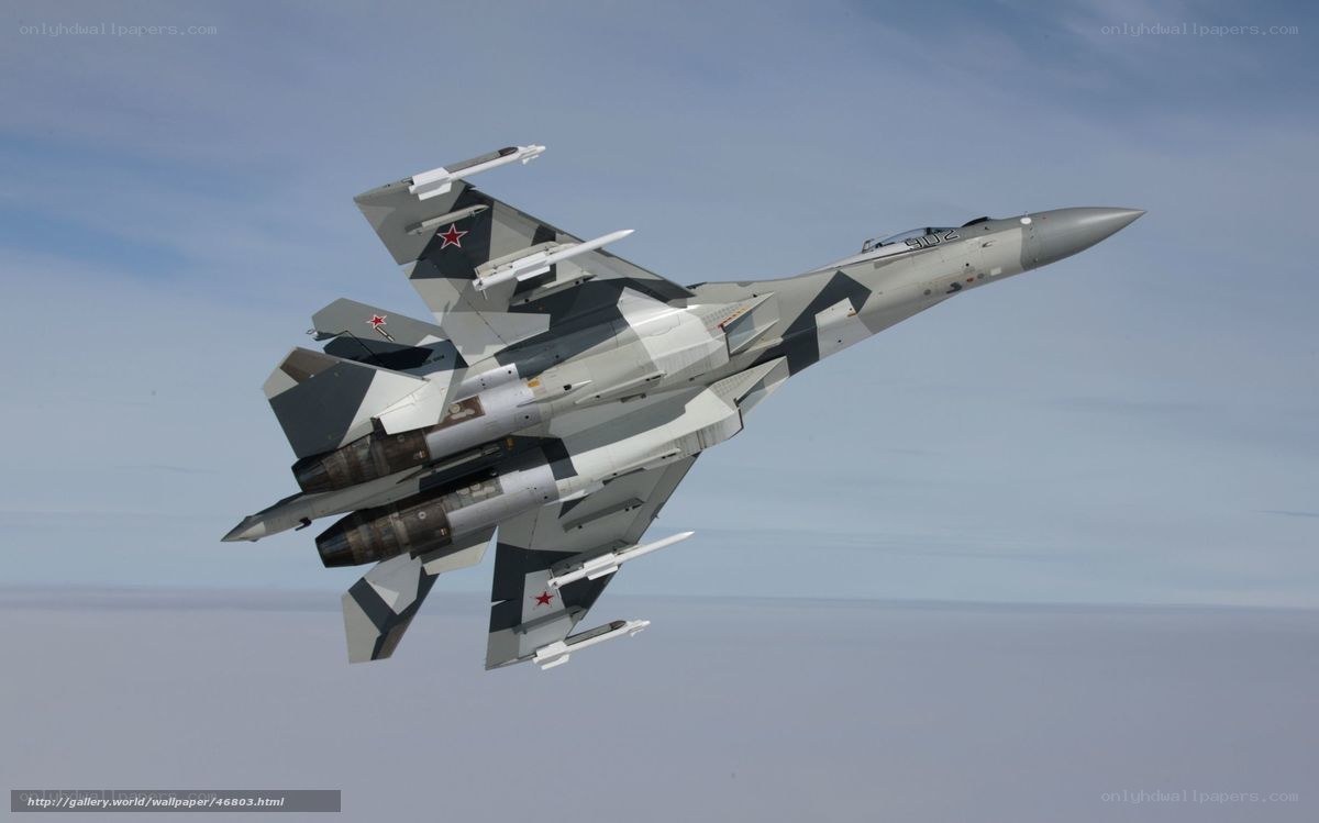 Su-35 fighter jet in flight