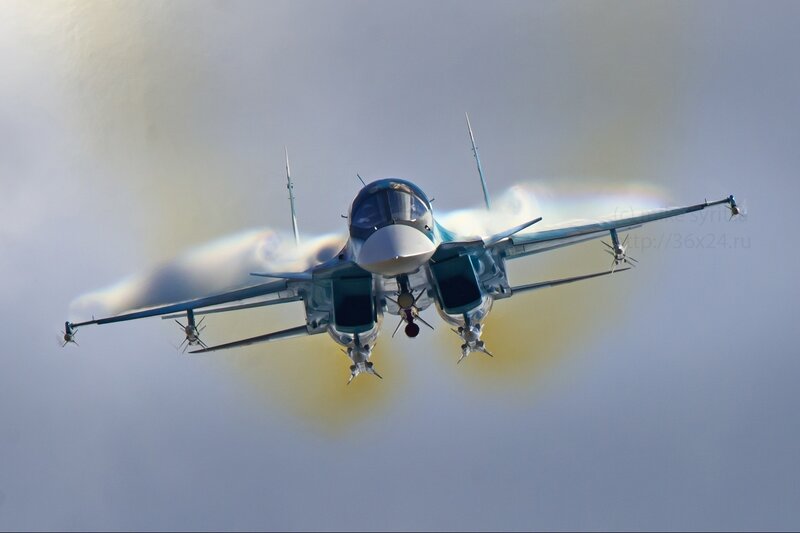 Su-37 Fighter Jet — Blue, Dramatic