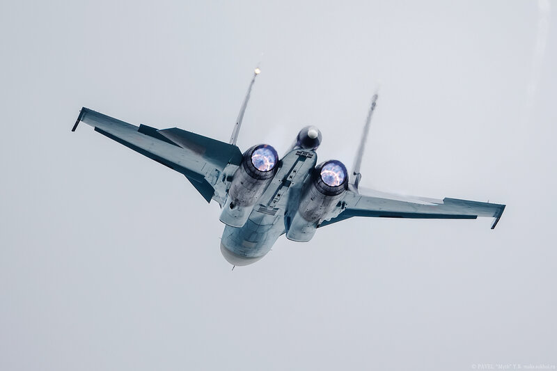 Su-37 Fighter Jet — Gray
