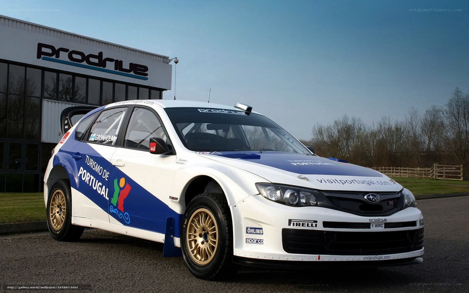 Subaru rally car in Portugal livery