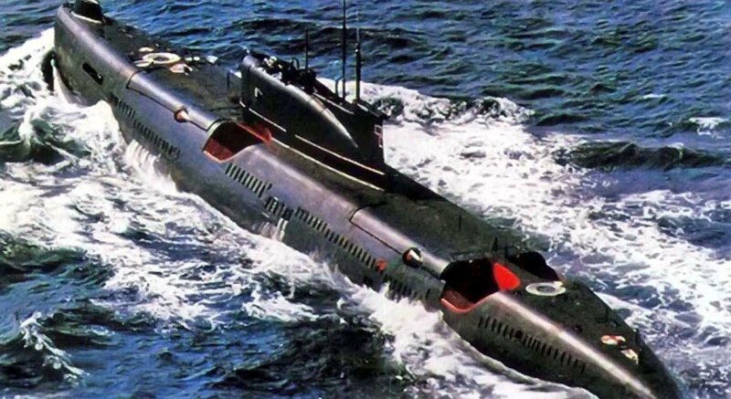 Submarine in Ocean — Blue