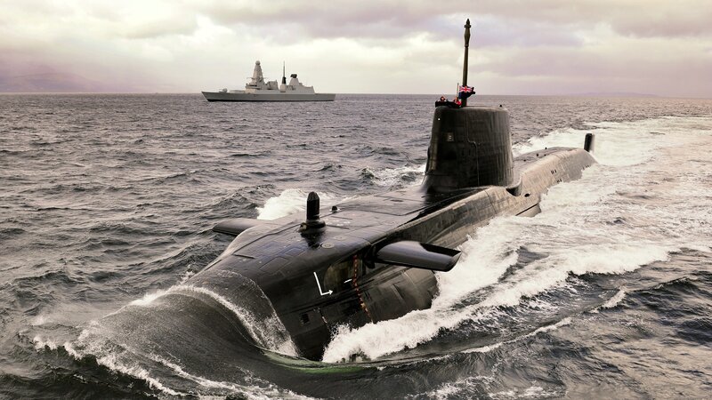 Submarine in Ocean — Gray, Dramatic, Photograph, Ship